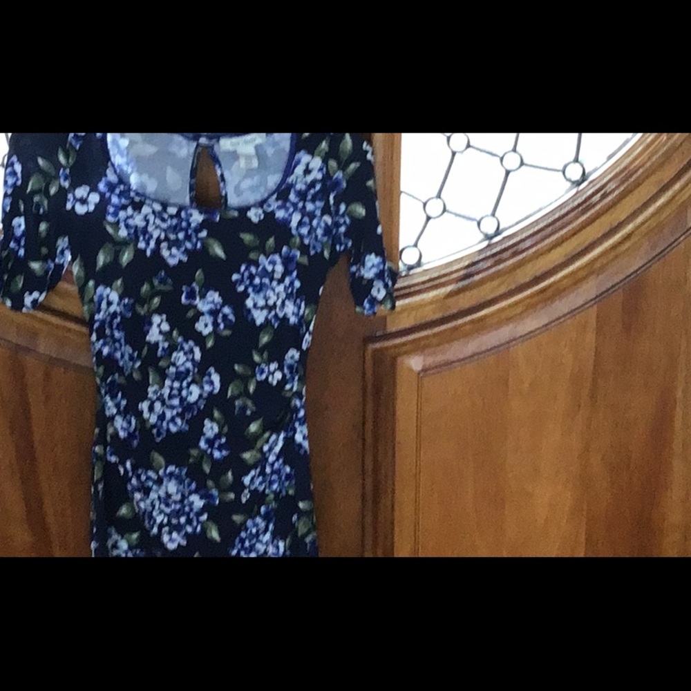 WHBM short sleeve shirt